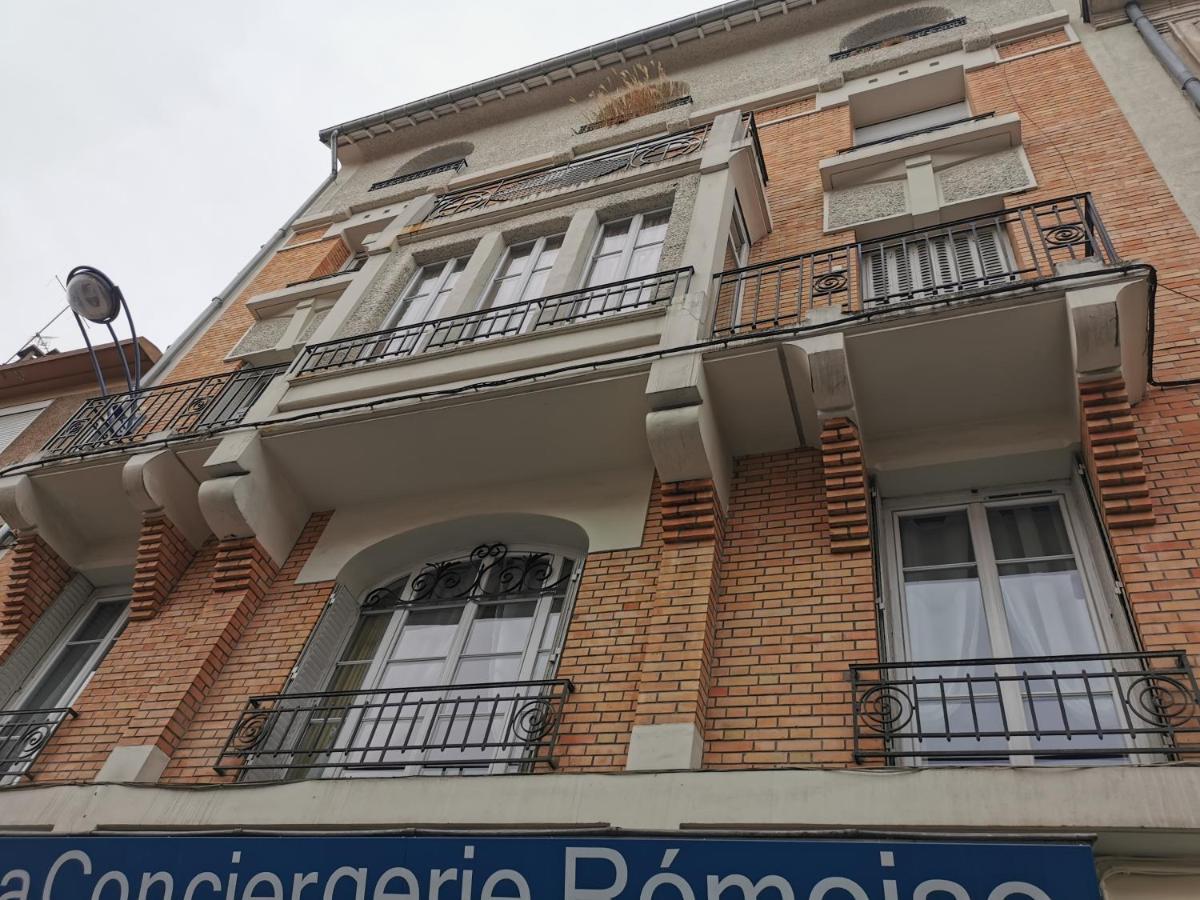 Chez La Reg'- Aux Pieds De La Cathedrale Apartment Реймс Екстериор снимка